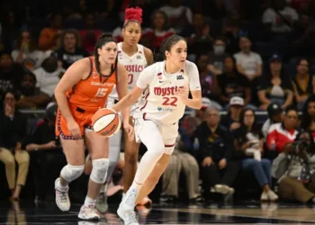 Le duo Citron-Iriafen impérial face à Connecticut