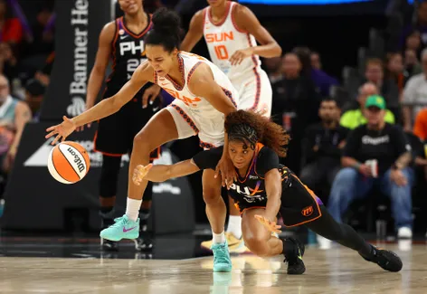 Leïla Lacan signe son record en WNBA et Connecticut enchaîne à Phoenix