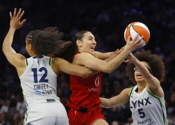 Les Lynx résistent jusqu’au bout au Fire de Carla Leite