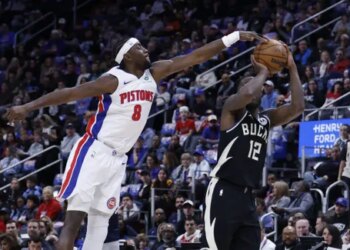 Les Pistons transfèrent Caris LeVert à Milwaukee