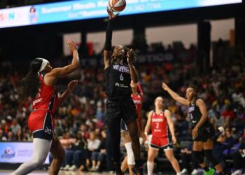 Les Valkyries passent la cinquième à Washington