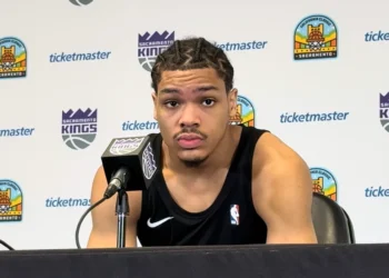 Les faiblesses défensives de Darius Acuff Jr. n’inquiètent pas les Kings