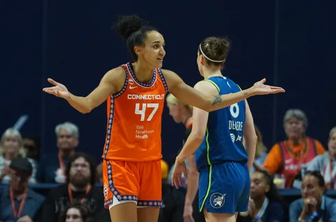 Minnesota résiste aux Françaises du Sun pour renouer avec la victoire