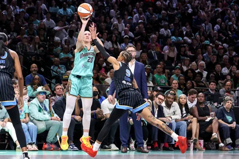 Sabrina Ionescu prend feu pour éviter une nouvelle défaite au Liberty