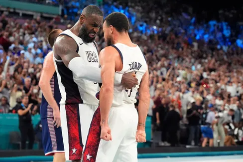 Stephen Curry attend LeBron James aux Warriors