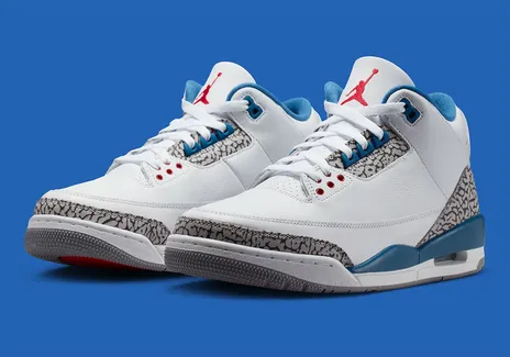 Un bain de minuit pour la Air Jordan 3 « True Blue »