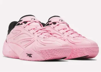 Un coloris « Expressive Pink » pour la Angel Reese 1