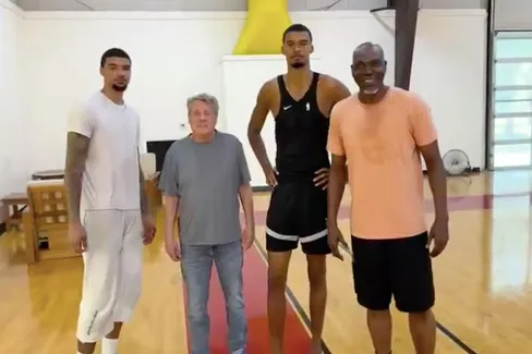 Victor Wembanyama et Kel’el Ware à l’école d’Hakeem Olajuwon