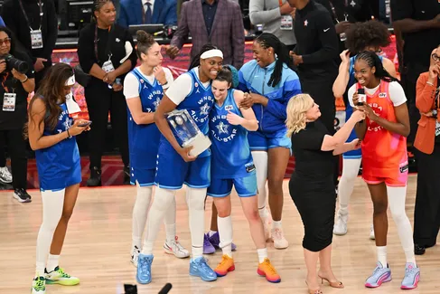 WNBA All-Star Game | Gabby Williams et le dunk de Dominique Malonga n’ont pas suffi face à la MVP Jonquel Jones