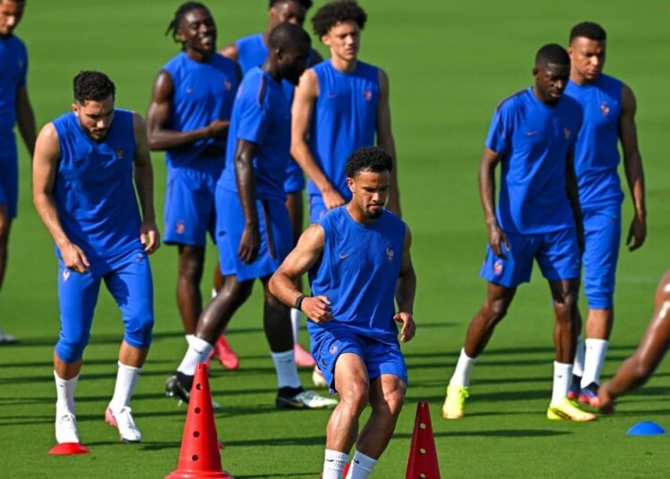 Warren Zaïre-Emery, gros problème chez les Bleus