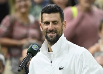 Wimbledon > Djokovic, vainqueur d'Auger-Aliassime en cinq sets et 5h15 de jeu : "J'ai dit à mes enfants d'aller se coucher après le 4e set, mais ils ne m'ont pas écouté. Je suis content qu'ils soient restés"