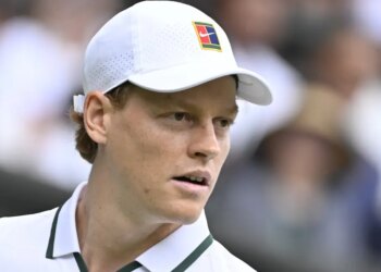 Wimbledon > Jannik Sinner, auteur d'un geste rare lors de sa victoire au 3e tour : "C'est très inhabituel, mais j’en avais besoin aujourd’hui"