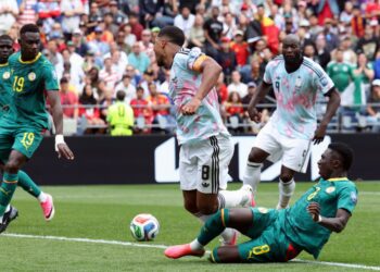 frappé par le mal qui ronge le football africain, le Sénégal s'effondre en prolongation contre la Belgique