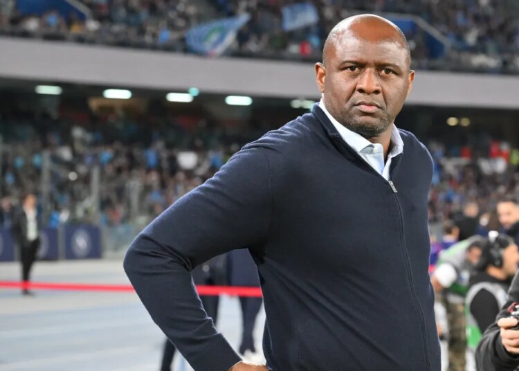 "grand joueur mais piètre entraîneur"... Le choix Patrick Vieira comme sélectionneur divise les supporters