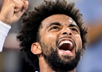 ATP - Cincinnati > Sans Alcaraz et Sinner, Arthur Fils frappe un grand coup et succède à Tsonga !