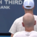 ATP - Cincinnati, Vidéos > La colère de Shapovalov qui se venge en allumant Mannarino au filet !