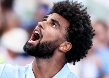 ATP > "En observant le langage corporel d'Arthur Fils sur le court, notamment lorsqu'il commet des fautes directes, on constate une maturité incroyable", salue Annabel Croft