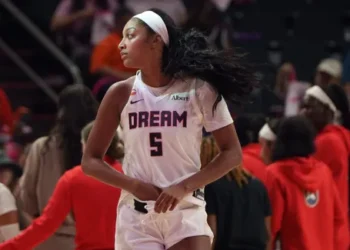 Angel Reese accélère à l’approche des playoffs en WNBA
