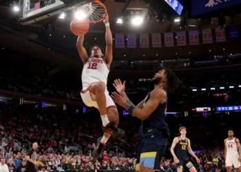 Après deux contrats NBA, RJ Luis Jr. obtient le droit de retourner en NCAA