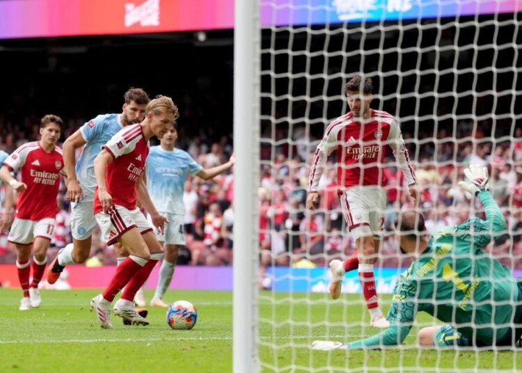 Arsenal humilie Man City, ça commence fort !