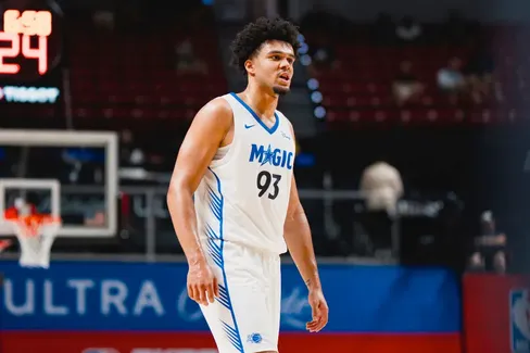 Avec dix kilos en moins, Noah Penda veut peser plus à Orlando