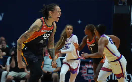 Brittney Griner crucifie son ancienne équipe au buzzer !