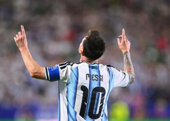 Le joueur de l’Algérie qui a échangé son maillot avec Messi savoure : “C’est vraiment un très bon souvenir”
