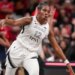 Chelsea Gray signe deux paniers au buzzer historiques