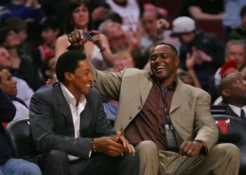 Comme la vie est trop courte, Horace Grant demande à Michael Jordan et Scottie Pippen de se réconcilier