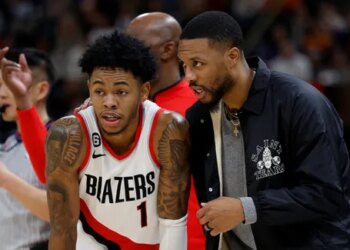 Damian Lillard, la bonne étoile qui guide toujours Anfernee Simons