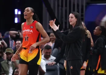 Encore un trophée commun pour Caitlin Clark et A’ja Wilson
