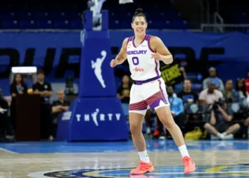 Kelsey Plum marque les esprits pour sa première avec le Mercury