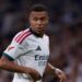 Kylian Mbappé, un triplé et un message choc