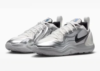 La Nike A’Two « Mirrored » fait le doublé