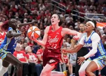 Le Fever de Caitlin Clark reste dans le Top 4 et les Wings s’enlisent