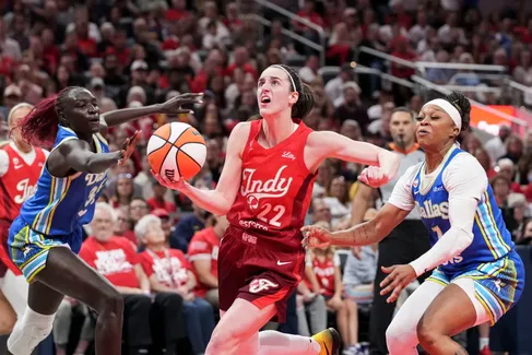 Le Fever de Caitlin Clark reste dans le Top 4 et les Wings s’enlisent