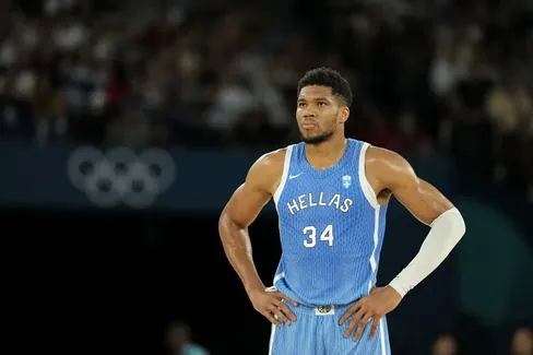 Le Heat prive Giannis Antetokounmpo de sélection avec la Grèce