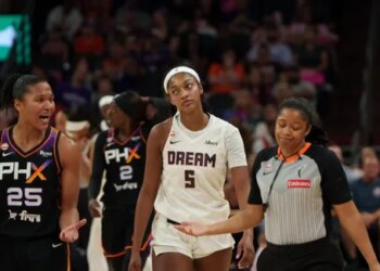 Le record de points d’Angel Reese envoie le Mercury en vacances