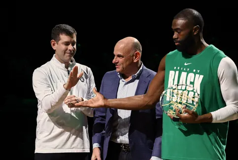 Le transfert de Jaylen Brown agite les nuits de Brad Stevens