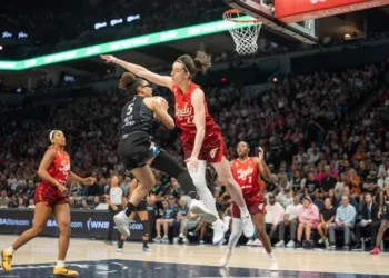Les Lynx résistent au Fever pour remporter leur 10e victoire de suite !