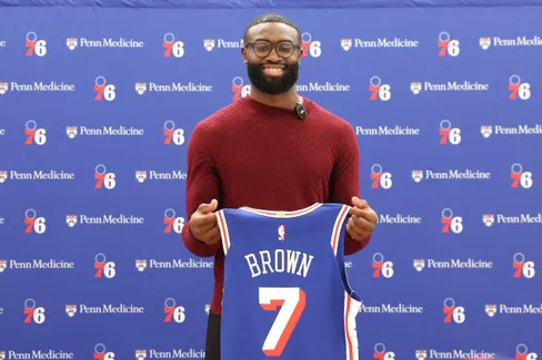 Les Sixers ont misé sur Jaylen Brown parce qu’ils avaient « besoin de mordant »