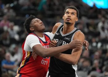 Les billets pour les matches à Paris et Manchester en vente en septembre
