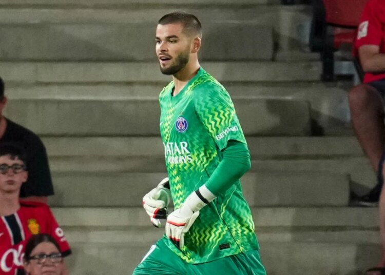 Lucas Chevalier au PSG, c'est fini