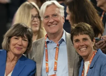 Mark Walter dément avoir vendu les Lakers sous la pression des enquêtes fédérales