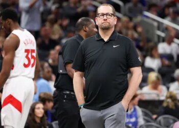 Nick Nurse réclame 700 000 dollars à l’Ontario dans un conflit fiscal