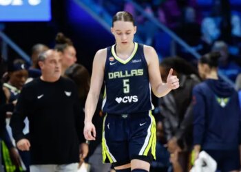 Paige Bueckers ne se satisfait pas de la qualification en playoffs