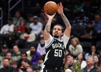 Pourquoi Cole Anthony file en Australie ?