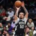 Pourquoi Cole Anthony file en Australie ?