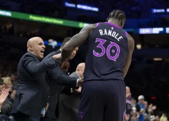Propriétaire des Wolves, Marc Lore vend ses parts !