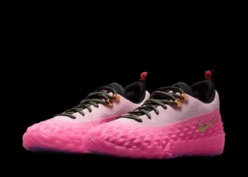 Un coloris « Pink Foam » pour la Nike ST Charge